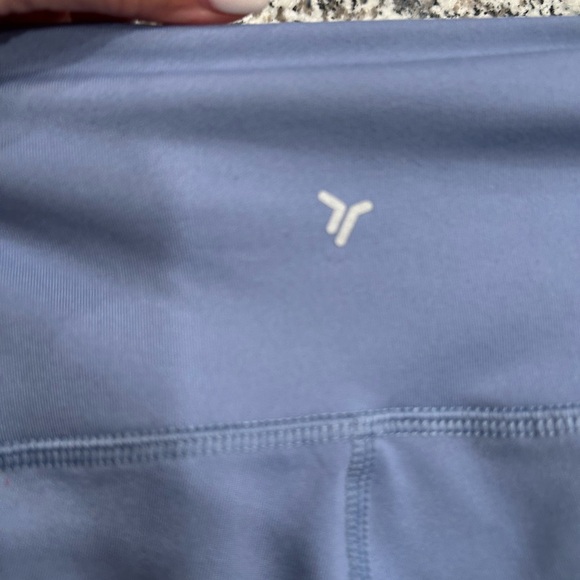 Blue work out capri pants - Picture 2 of 3